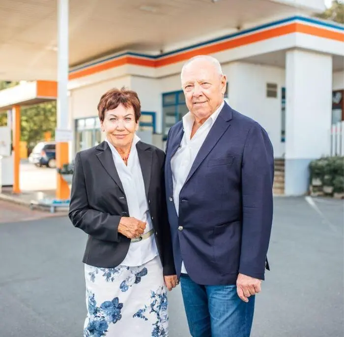 Noch regelmäßig im Betrieb: die Senior-Chefs Franz und Edith Kaier