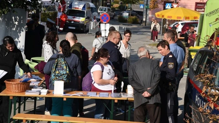 Mit Programmpunkten vor und im Amtsgebäude gab die Bezirkshauptmannschaft in Hartberg einen "Blick Hinein".