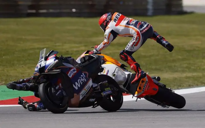 Sturz von Marquez in Portimao