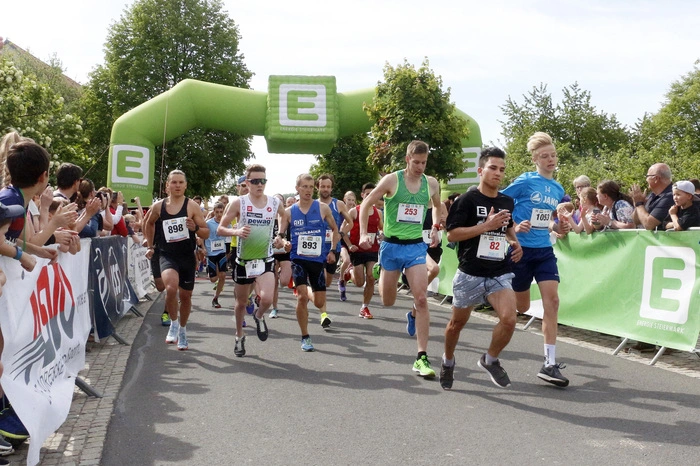 Für den Viertelmarathon waren 10,5 Kilometer und für den Halbmarathon 21,1 km zu bewältigen.