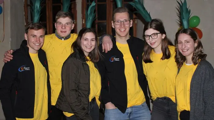 Von der Landjugend Straßburg: Obmann Martin Leitgeb, Stefan Kreuter, Mädelleiterin Sandra Holzweber, Kassier Georg Reichhardt, Christina Holzweber, Marion Holzweber (von links nach rechts)