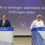 EU-Kommissare Schinas, Johansson: Neue Agentur als Kernstück des Migrations- und Asylpakts