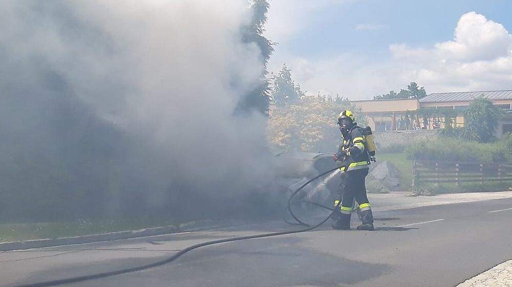 Die Freiwillige Feuerwehr Friedberg brachte den Brand schnell unter Kontrolle