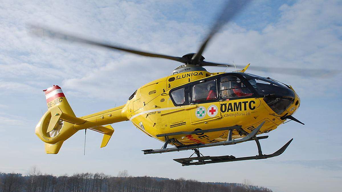 Der Notarzthubschrauber brachte den Schwerverletzten ins Krankenhaus