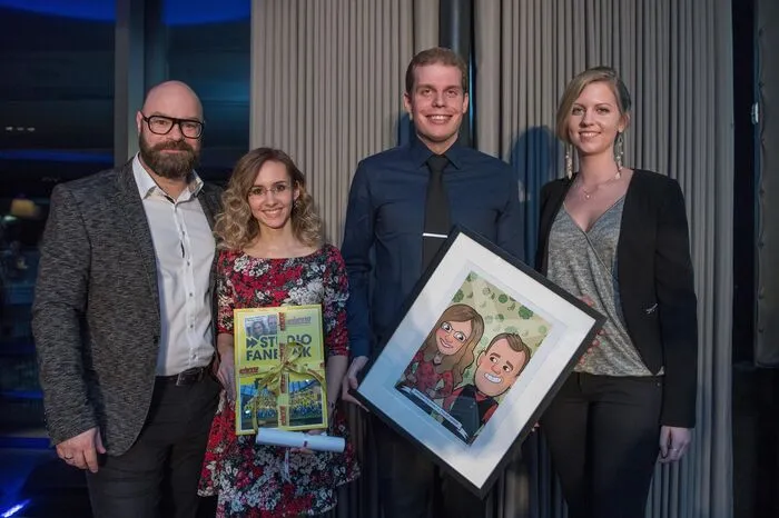 Michael Fischeneder von Sponsor Antenne mit Carmen Palensky und Philipp Gaber - Sieger in der Kategorie Entertainment - und Kleine Zeitung-Redakteur Barbara Kahr