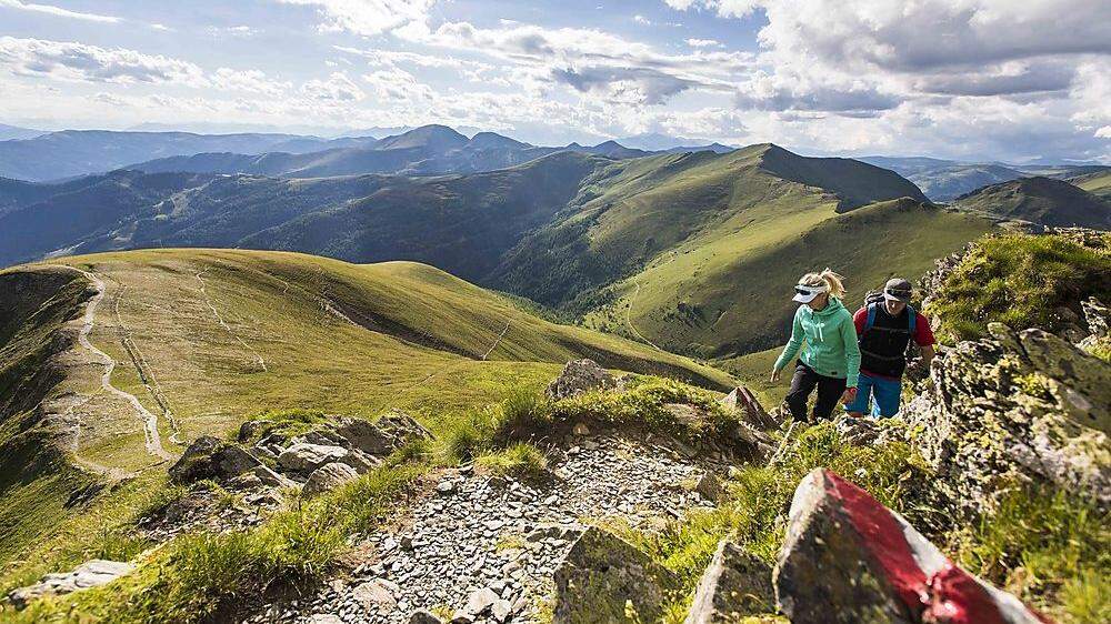 Touristen strömen in die Berge: Eine Lenkung der  Besucherströme ist notwendig – wie hier in den Nockbergen