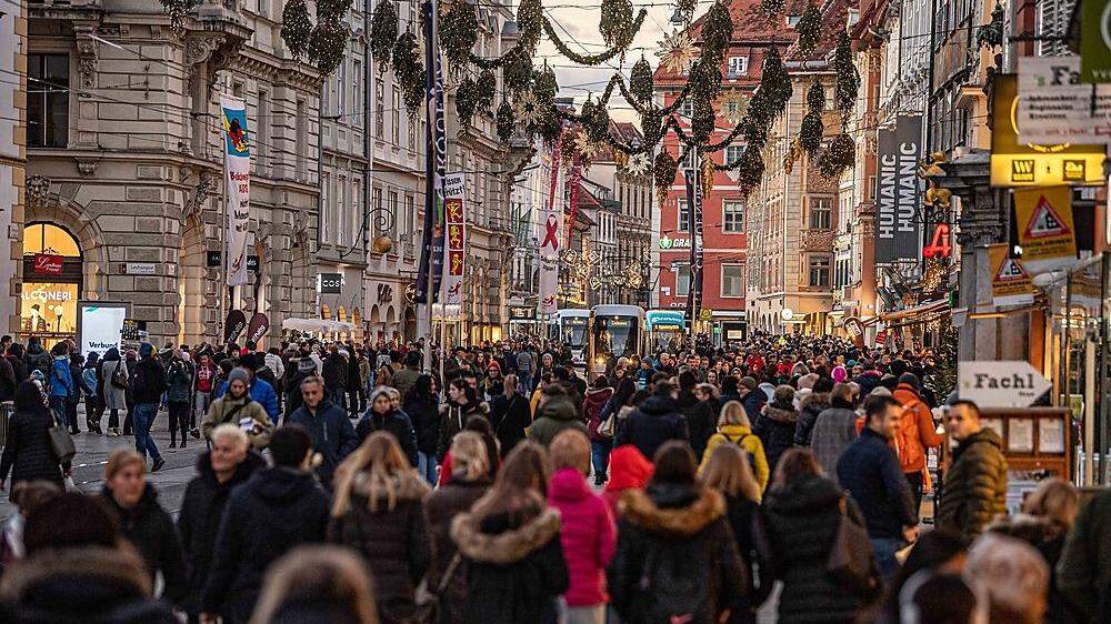 Einkaufen im  Advent - nicht nur in der Grazer Herrengasse spielte es sich ab