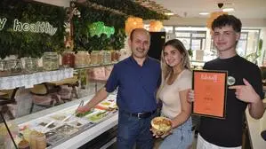 Yücel Incebacak Senior mit Tochter Merve und Sohn Yücel Junior