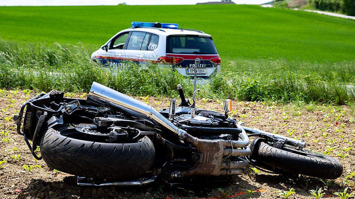 Obwohl einer von ihnen verletzt war (Sujetbild), zeigten die Motorradfahrer Zivilcourage