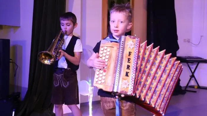 Den Jüngsten gehörte die Bühne bei der Mini-Playback-Show in Kinsdorf bei Gnas