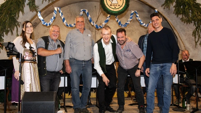 Speziell für diesen Anlass braute die Brauerei Gratzer in Tiefenbach das Bockbier „Leopold“, ein leichtes Bier, das bei den vielen Besuchern großen Anklang gefunden hat. 