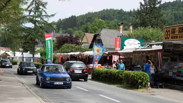 Ruhe vor dem Sturm? Klicken Sie sich durch die Bilder vom Tag vor dem offiziellen Beginn des 34. GTI-Treffens.