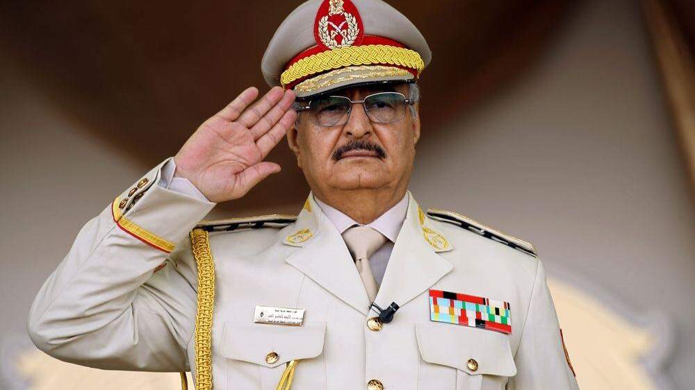 Deals mit Libyens Khalifa Haftar trotz Embargos?