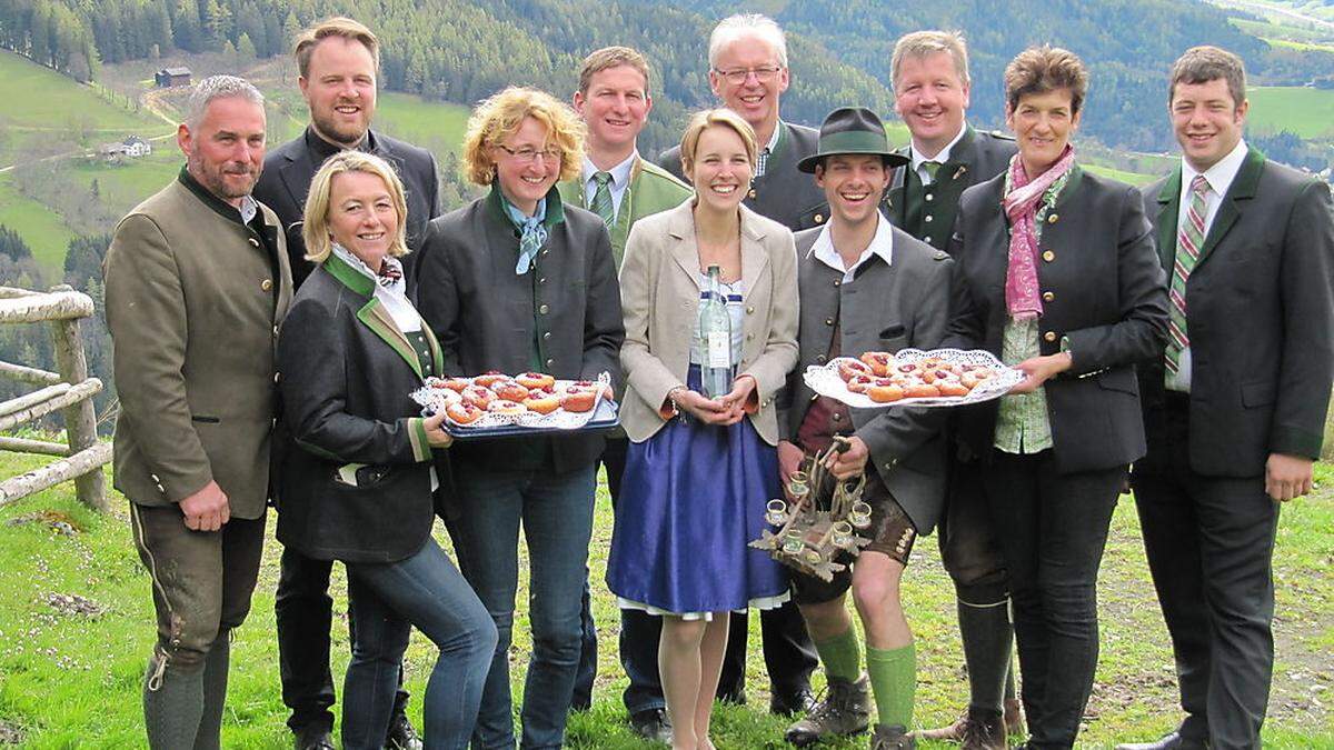 Wallner, Kindlesberger, Grill, Lerchbaum, Kühberger, J Doppelreiter, Müller, Steinegger, Judmaier (von links) 