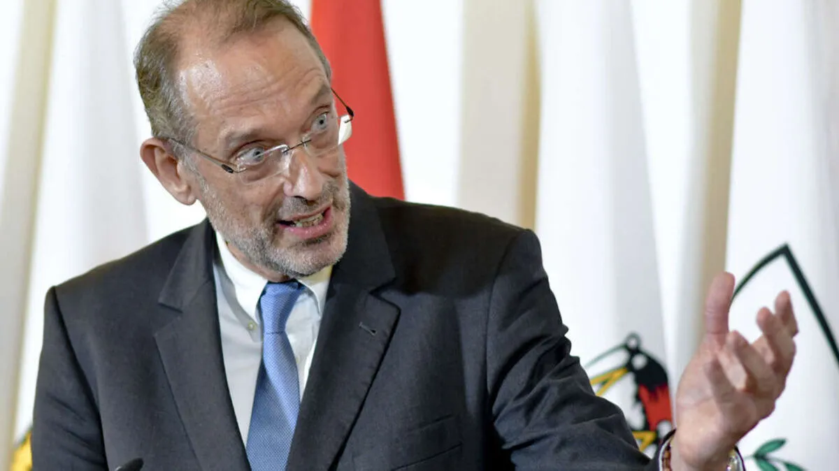 Viel Schelte für Unterrichtsminister Faßmann 