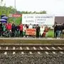 Anrainerprotest gegen die Auflösung der Bahnhaltestelle Gaisfeld im Frühjahr 2024