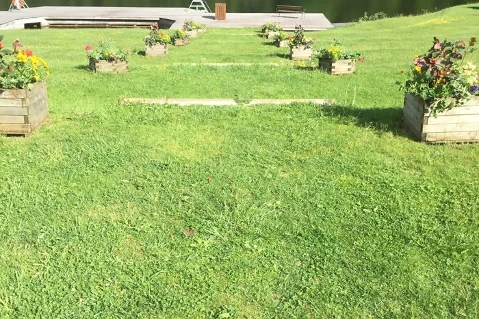 Der Goggausee ist reich an Welsen, Karpfen und Edelkrebsen, insgesamt zehn Fischarten sind hier heimisch. Kulinarik mit Seeblick gibt es im dortigen Seerestaurant, das mit dem Motto „Natur pur“ aufwarten kann. Zur Abstimmung geht es hier