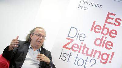 Hermann Petz bei seiner Buchpräsentation im Juni 2015