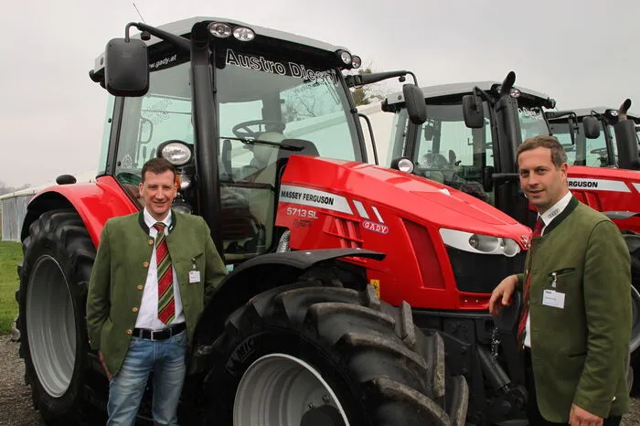 Für alle Fragen rund um das Thema Landmaschinen, sind Gady Landmaschinen Verkaufsleiter Mario Sigl und David Kohl verantwortlich.
