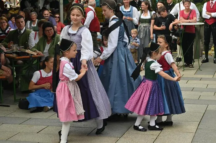 Während es in anderen Regionen der Steiermark wettermäßig schlimm zuging, hatten die Veranstalter in Leoben Glück und konnten bei Sonnenschein ihr Jubiläumsfest begehen. 