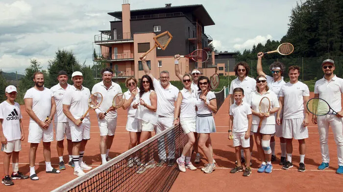 Die illustre Runde bei "Tennis in White" in Velden