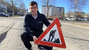 Straßenbaureferent Landesrat Martin Gruber (ÖVP), Straßenschäden, Bausstellen, Straßenbauprogramm 2022
