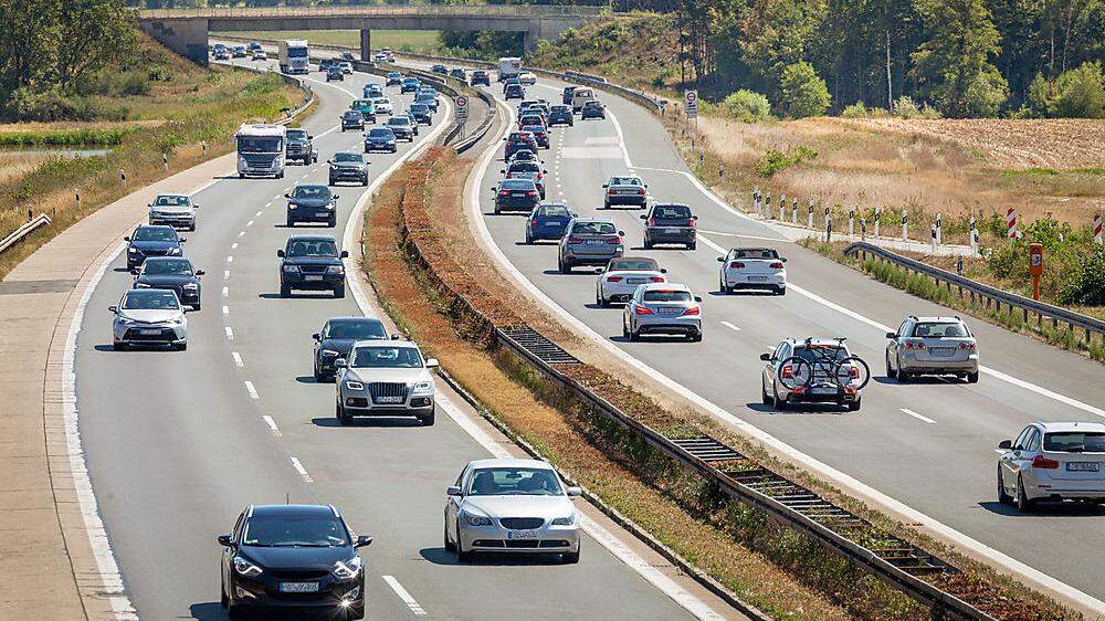 Zu geringer Abstand ist die zweithäufigste Unfallursache auf Österreichs Autobahnen