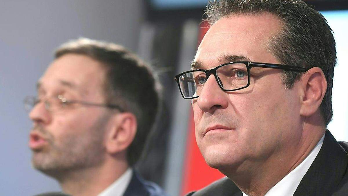 Er gibt in der FPÖ die Linie vor: Generalsekretär Herbert Kickl (links), im Bild mit FPÖ-Chef Heinz-Christian Strache