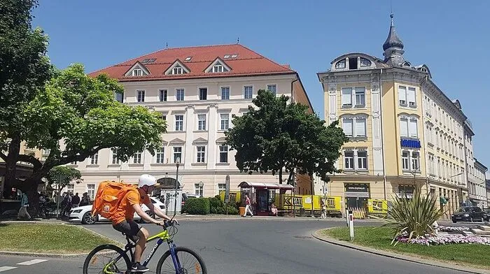 Die Parkplätze am nordwestlichen Heuplatz kommen weg