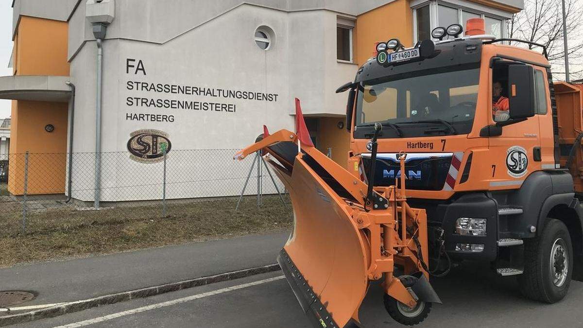 Die Straßenmeisterei in Hartberg hält unsere Landstraßen zu jeder Jahreszeit in Stand