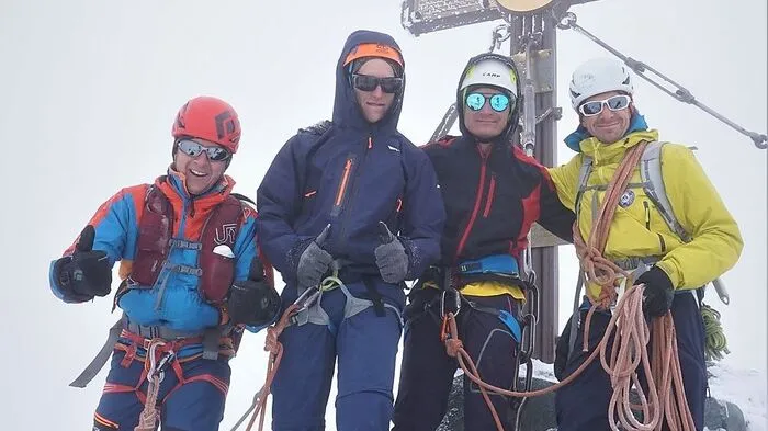 Das Quartett freute sich über die gelungene Mission