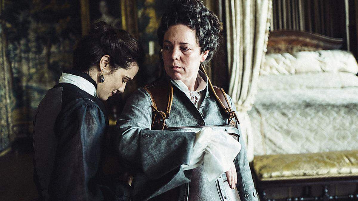 Rachel Weisz und Olivia Colman in &quot;The Favourite&quot;