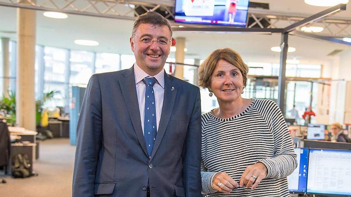 Leichtfried auf Besuch im Newsroom der Kleinen Zeitung (hier mit Redakteurin Beate Pichler)