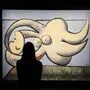 "Femme nue couchée", was aus dem Französischen übersetzt "Nackte liegende Frau" bedeutet, zeigt Marie-Thérèse als vielgliedriges Meerestier mit zurückgeneigtem Kopf im Profil.