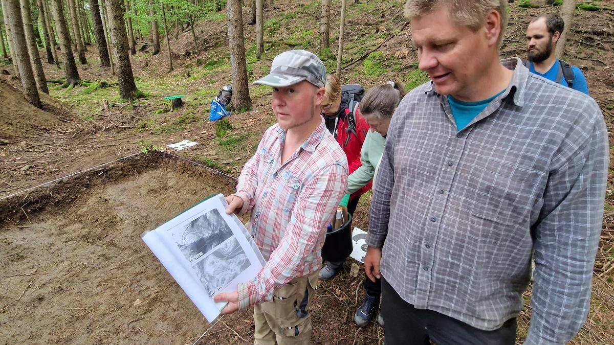 Archäologe Florian Mauthner (rechts) leitete die Grabungen am Dietenberg