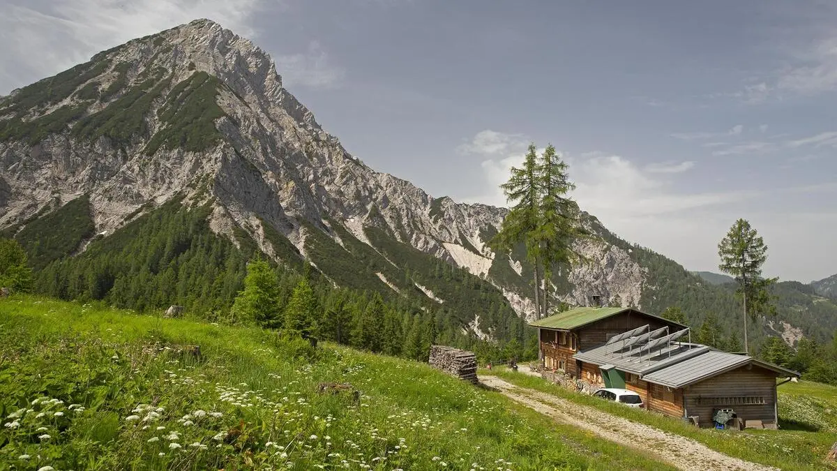 Bei der Bertahütte konnten die Jugendlichen wieder ihren Eltern übergeben werden