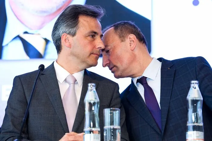 Heute bekommt Nagl in seiner Ära den fünften Stellvertreter an seine Seite: Mario Eustacchio von der FPÖ. Damit ist die schwarz-blaue Koalition auch offiziell besiegelt.