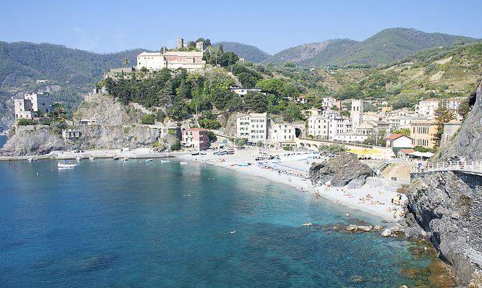 Blick auf Monterosso al Mare im Nationalpark Cinque Terre zwischen Genua und La Spezia.