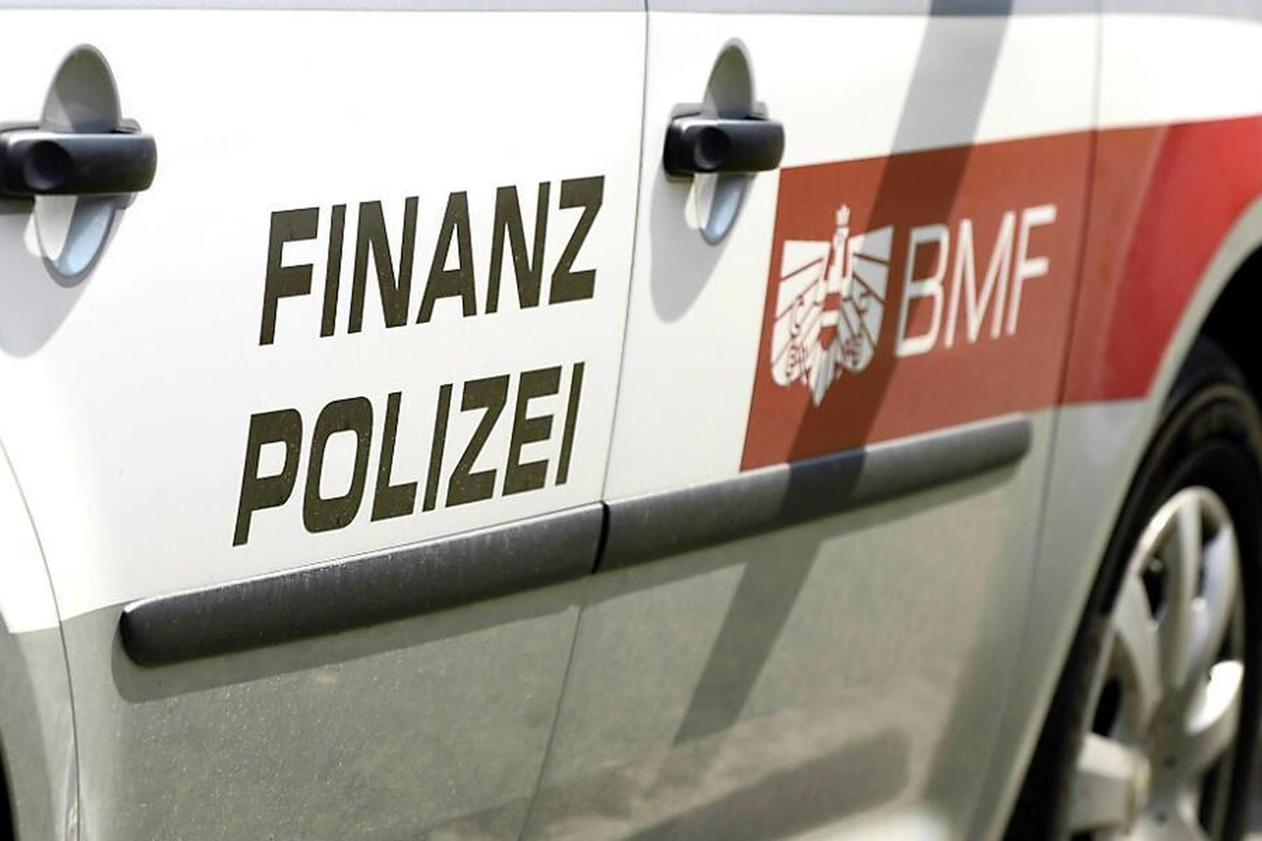 Bis zu 10 Jahre Haft: Baustellen-Razzien: Wilde Verfolgungsjagd mit Betrugsbekämpfern