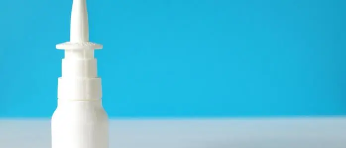Ein Nasenspray | Zum Portfolio von Marinomed gehören unter anderem Nasensprays