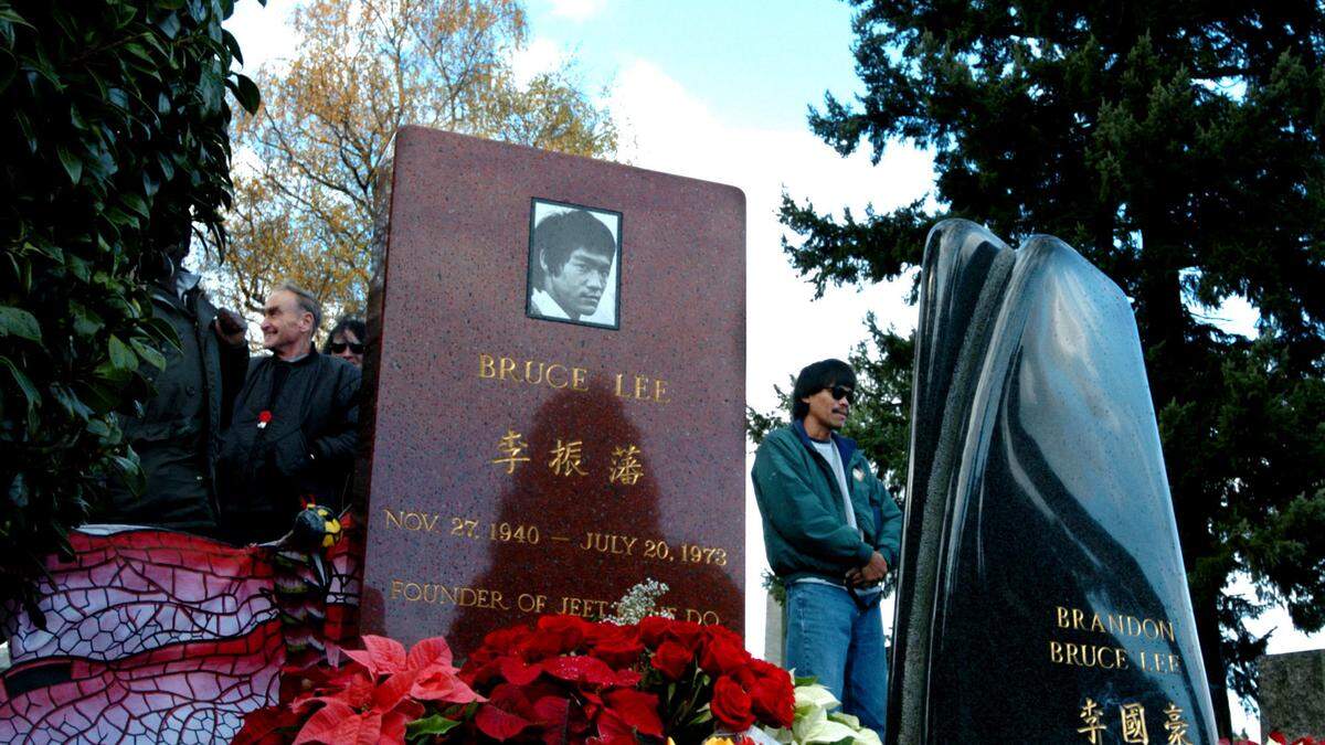 Brandon Lee ist neben seinem Vater Bruce begraben