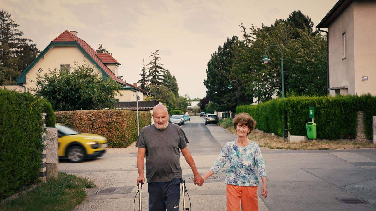 Michael zieht in „Die guten Jahre“ wieder bei seiner Mutter ein