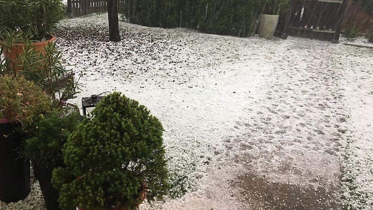 Der Hagel am Montag richtete Schäden von fast einer halben Million Euro an. Am Dienstag dürften die Folgen zum Glück nur gering sein