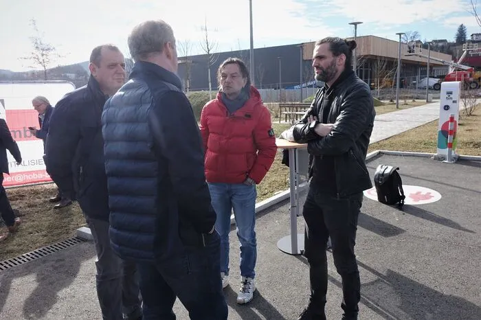 In acht bis neun Monaten soll das Gebäude fertiggestellt werden.