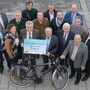 Landesrat Lang, Verantwortliche von Stadt und Baubezirksleitung mit Planern 