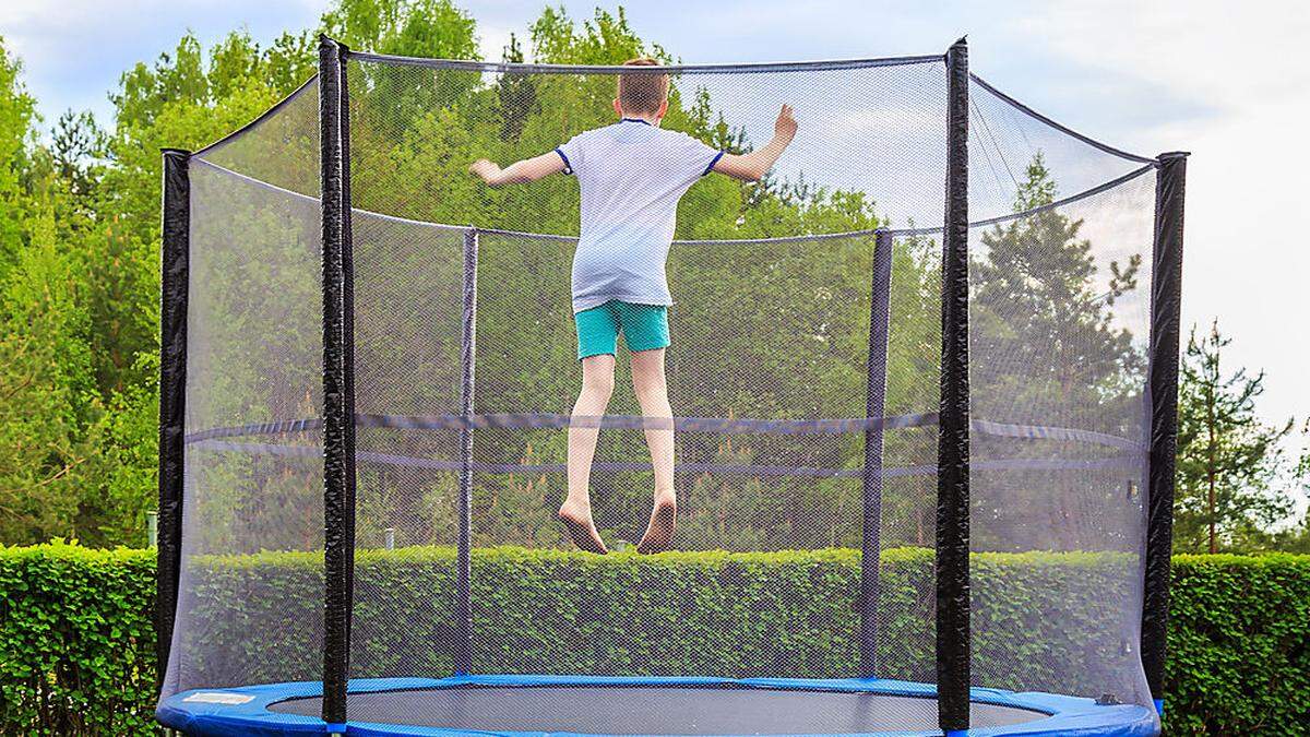 Wenn man weiß, wie es richtig geht, ist Trampolinspringen sicher und ein riesengroßer Spaß 	