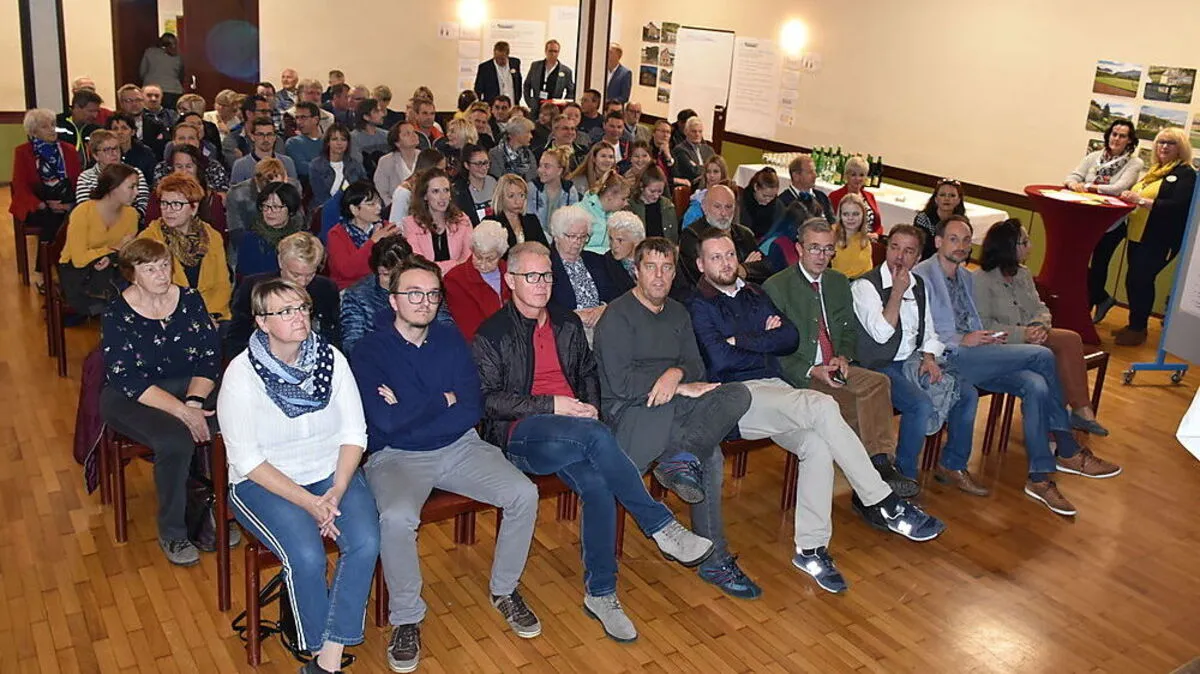 Das Innerberger Gewerkschaftshaus war Mittwochabend bis auf den letzten Platz gefült