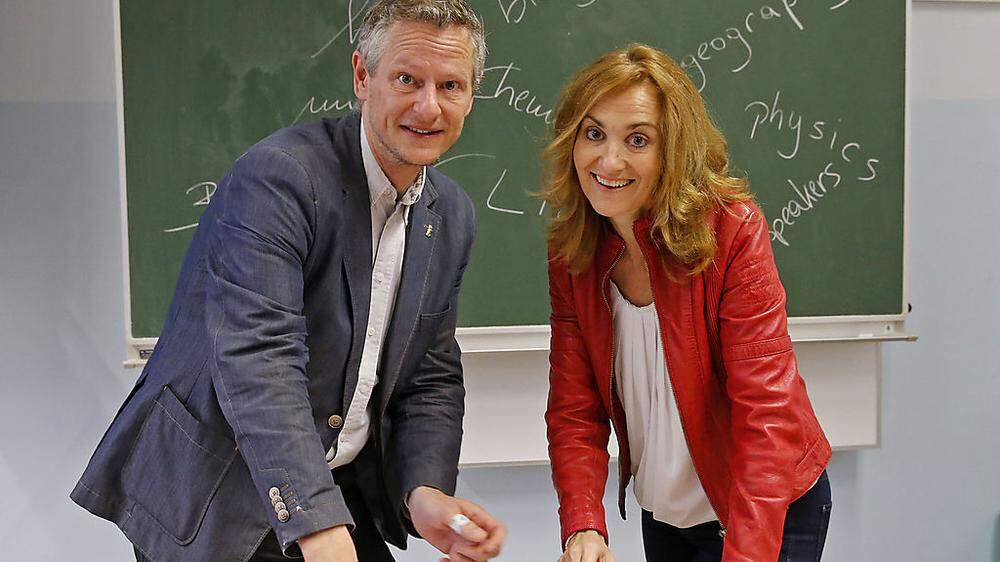 Siegfried Pfeifer und Renate Wurm-Smole koordinieren an ihren Schulen die bilingualen Klassen und unterrichten sie auch selbst