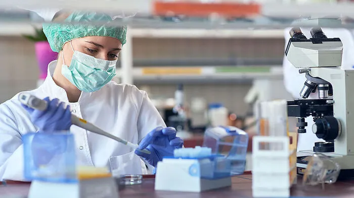 Zwei Studien stehen für Apeiron auf dem Plan