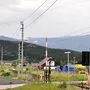 Die bereits fertiggestellte Begleitstraße auf einem Teilabschnitt zwischen den beiden Bahnhöfen Bad Mitterndorf-Zauchen und Bad Mitterndorf-Bad Heilbrunn